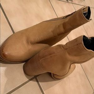 Camel Booties